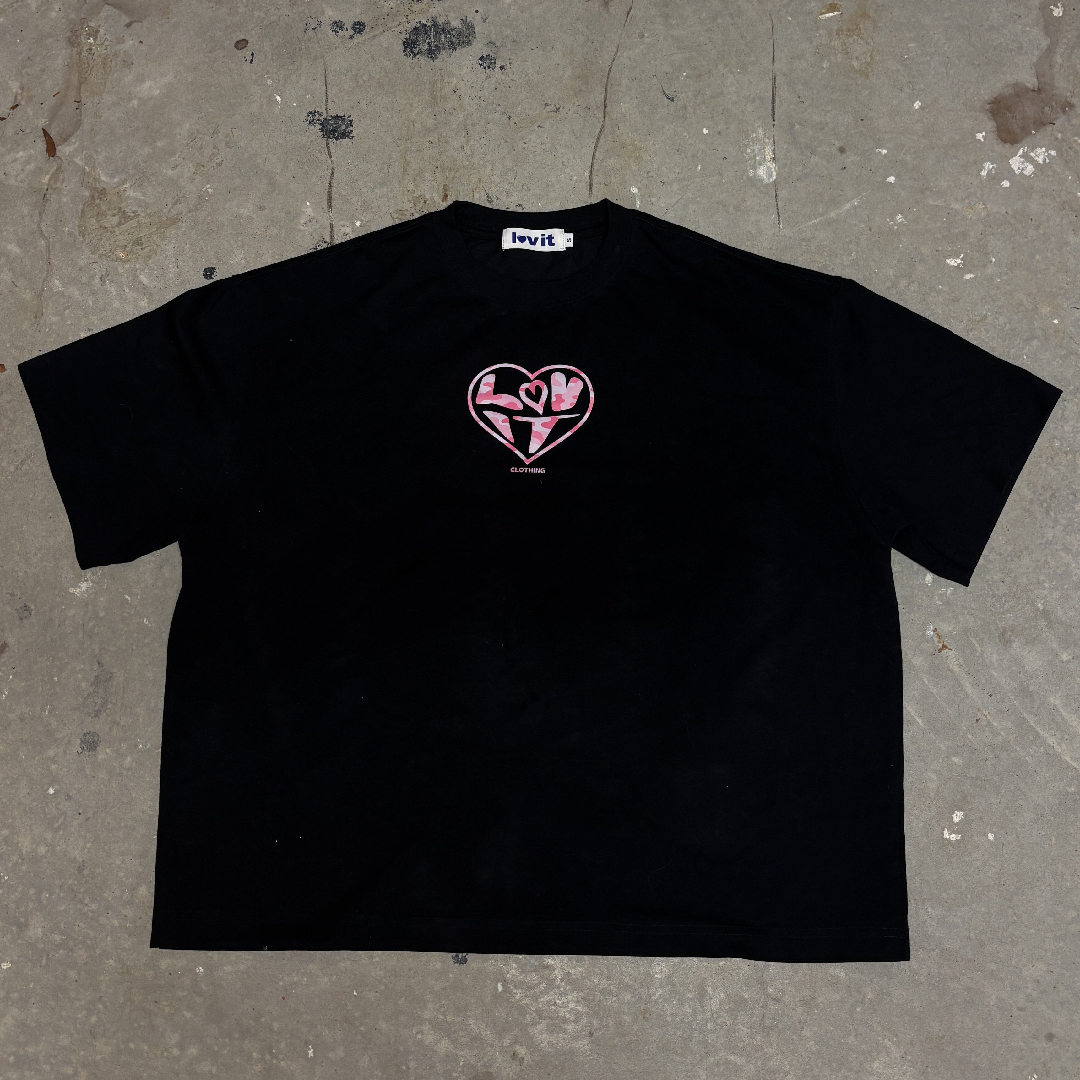 the pink heart tee.